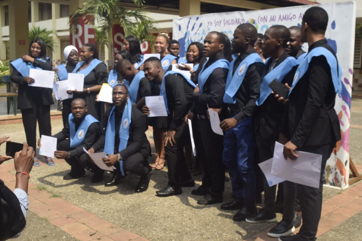 Guinea Ecuatorial forma su primera promoción en atención a niños con necesidades especiales