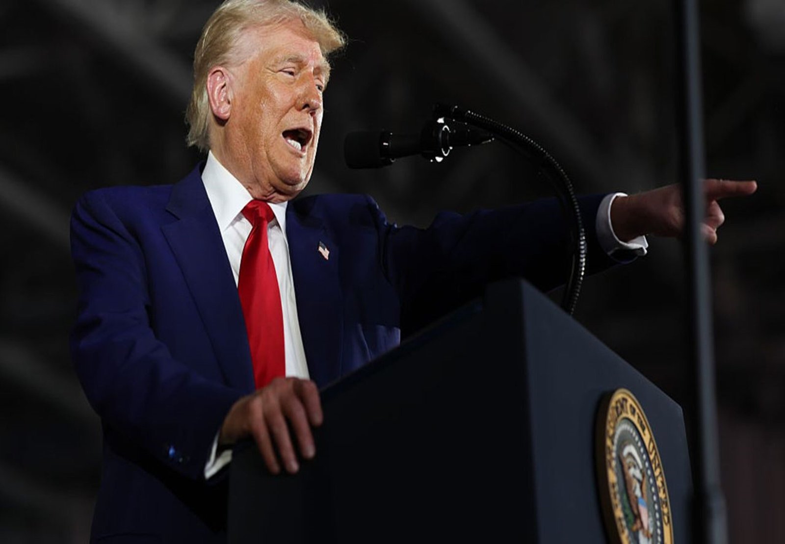 Turbulencias económicas en EE.UU.: caída del PIB y señales de desaceleración alimentan temores de recesión