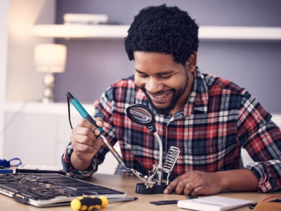 Tienda Computer Solution: Expertos en Reparación de aparatos electrónicos