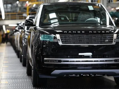 Las ventas de automóviles del Reino Unido a EE. UU. aumentan tras el acuerdo arancelario