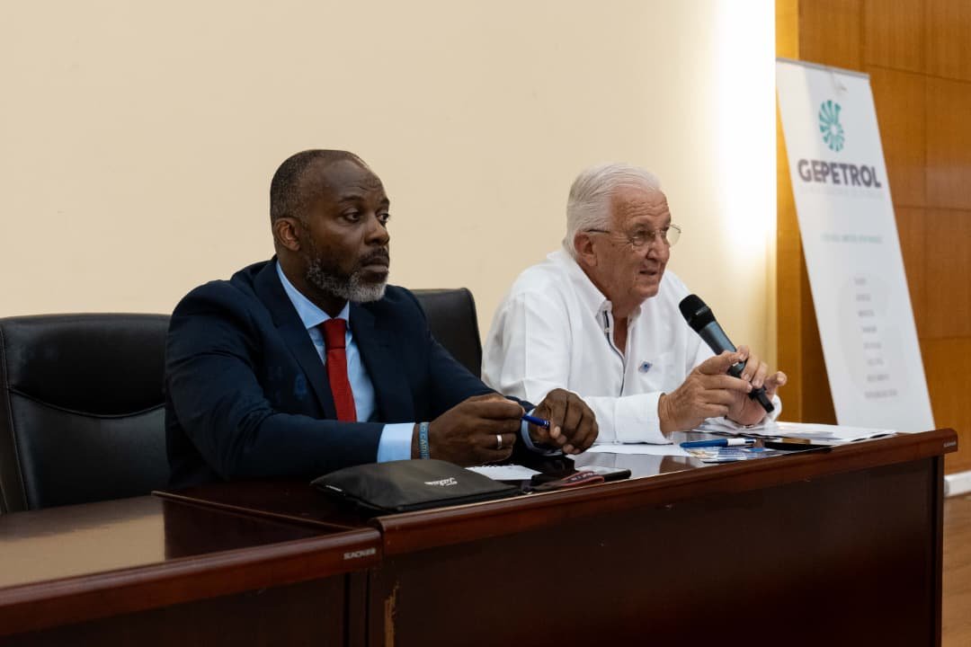 Vida Seguros impulsa su «Seguro de Estudios» en un encuentro con empleados de Gepetrol