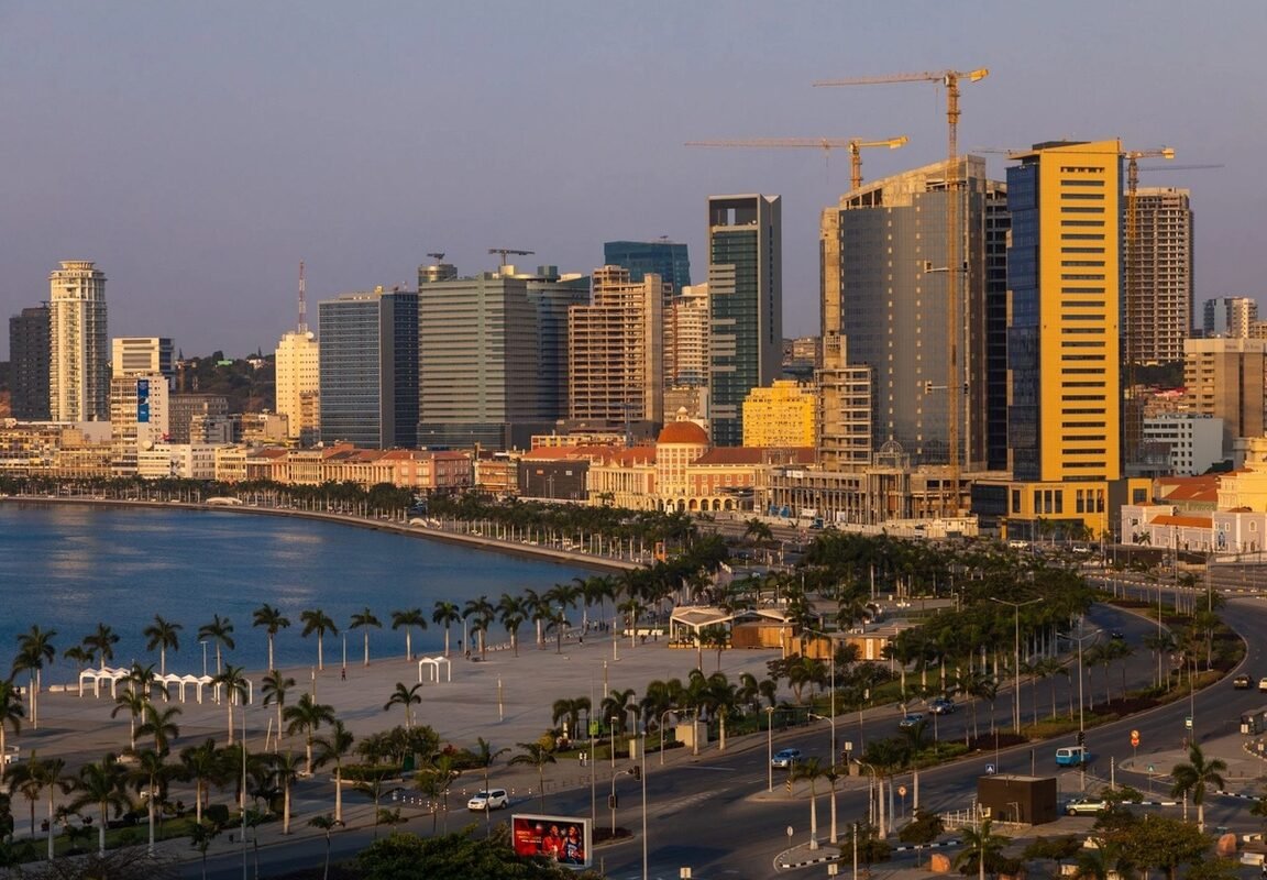 BFA prepara la mayor salida a bolsa en la historia de Angola