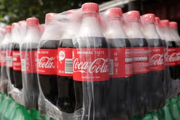 Coca-Cola reorganiza su negocio en África: HBC adquiere el control de su mayor embotellador por 3.400 millones de dólares