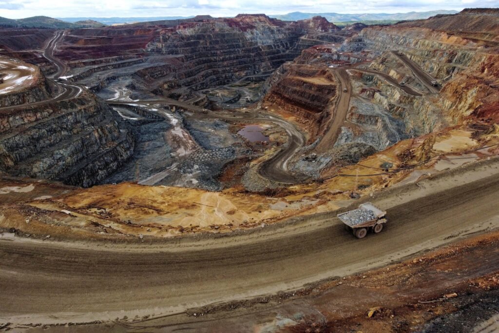 ey-top-view-of-truck-at-copper-mine-1024x683.jpg