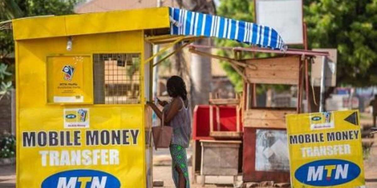 Camerún dispara el negocio del dinero móvil: beneficios de MTN y Orange se multiplican por ocho en un año