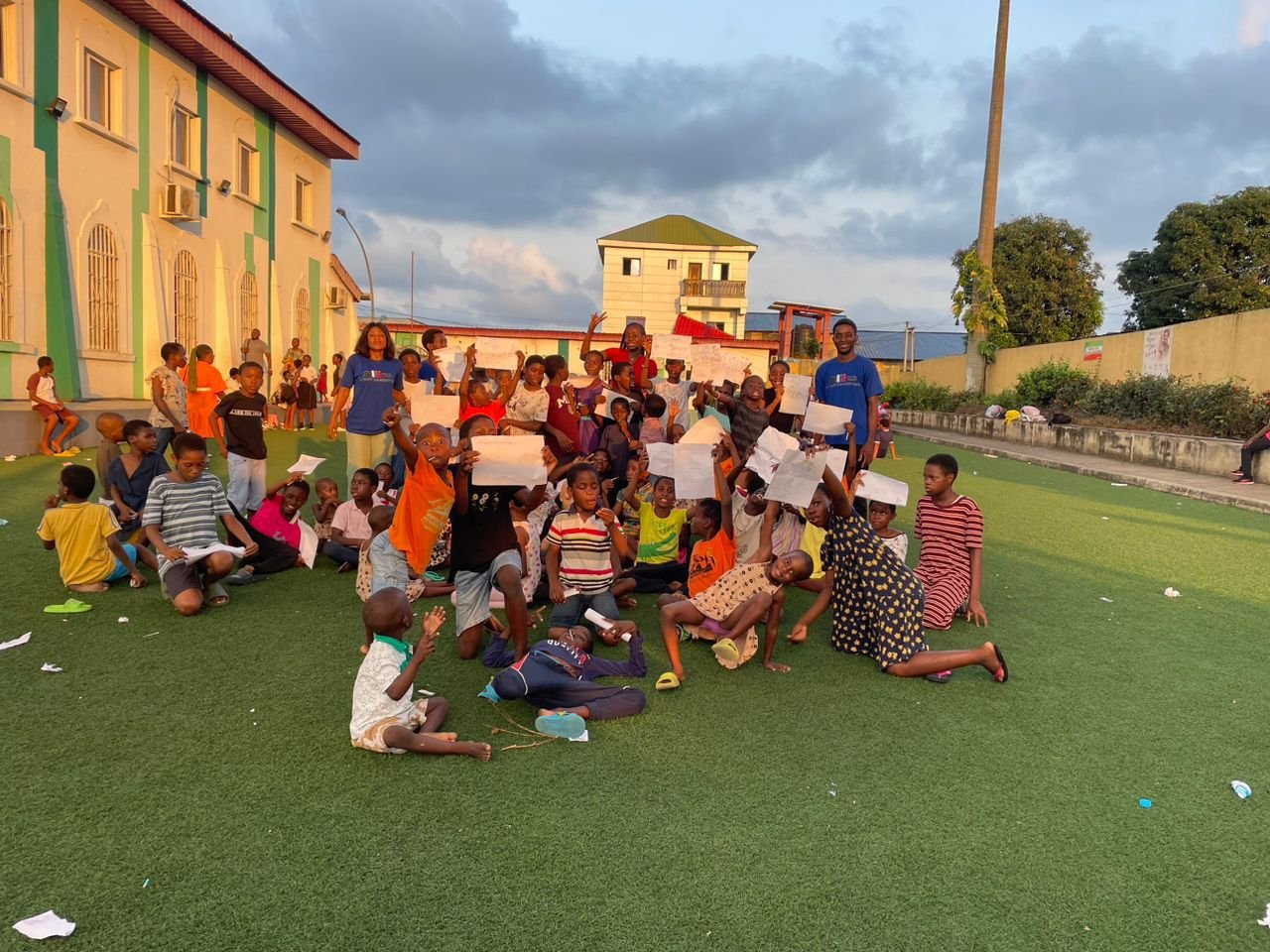 «Allies in Youth Development lleva cortesía y alegría al orfanato de Malabo»