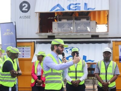 AGL invierte 1.000 millones de FCFA en Douala para acelerar el procesamiento de carga y reforzar su competitividad.