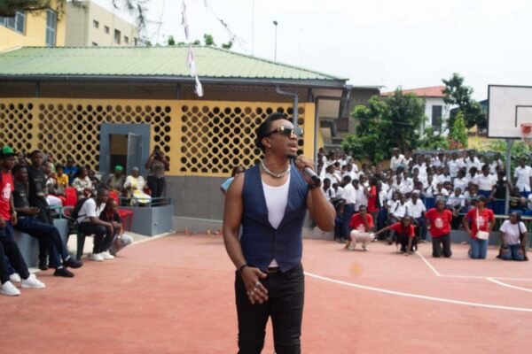 Santa Teresita celebra su Semana Cultural con arte, talento y mucha emoción.