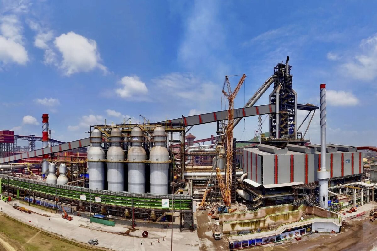 Jindal mueve ficha en Europa para rentabilizar el hierro camerunés