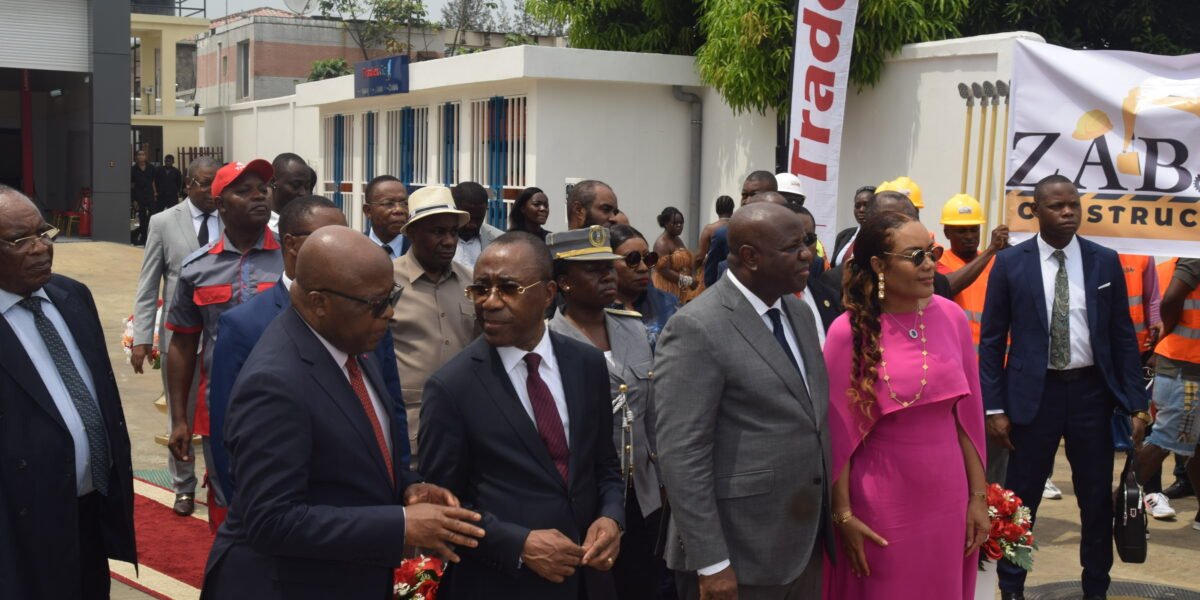 Inauguración del nuevo surtidor TRADEX en Hassan 2 Malabo Guinea Ecuatorial