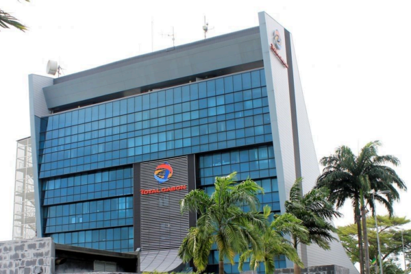 Gabón: los ingresos de TotalEnergies caen un 10 % en 2025 pese al aumento de ventas