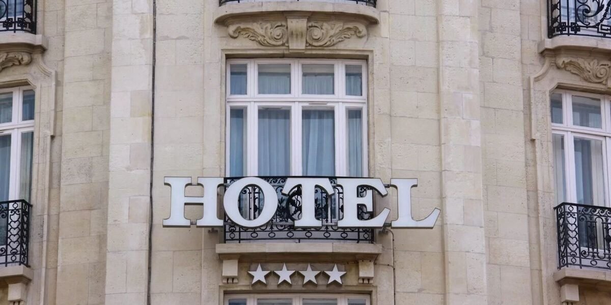 Inversión hotelera impulsa el sector turístico en Camerún con cuatro nuevos complejos de alta gama