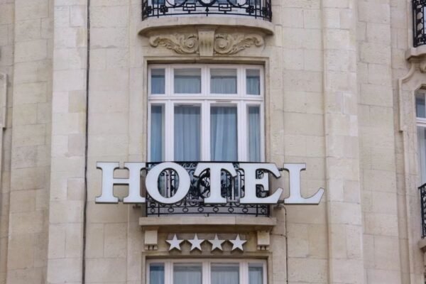 Inversión hotelera impulsa el sector turístico en Camerún con cuatro nuevos complejos de alta gama