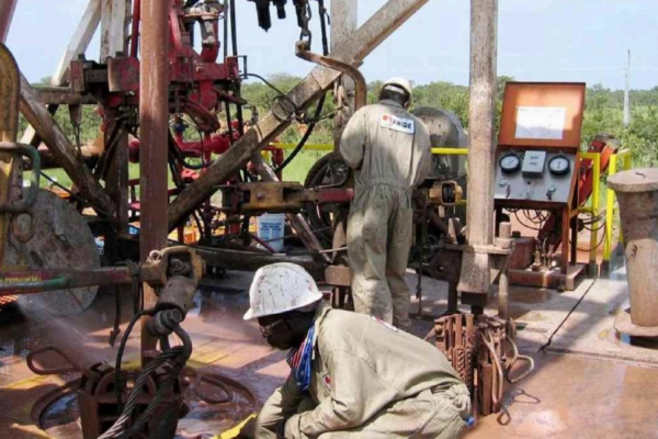 Chad activa exportaciones petroleras vía Camerún y refuerza la logística energética regional