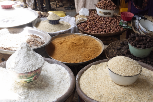 Chad elimina aranceles alimentarios para contener la inflación y estabilizar el mercado interno