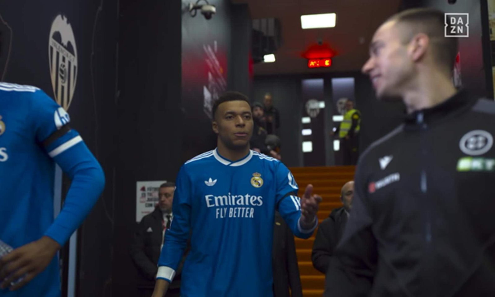 Mbappé bajo la lupa arbitral: polémicas, protestas y críticas por su actitud en el campo