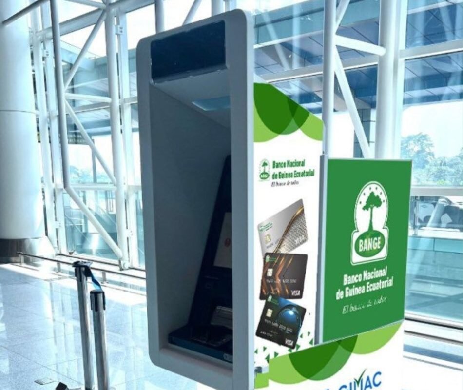 La tarjeta GIMAC de BANGE amplía el acceso al efectivo y fortalece el sistema financiero.